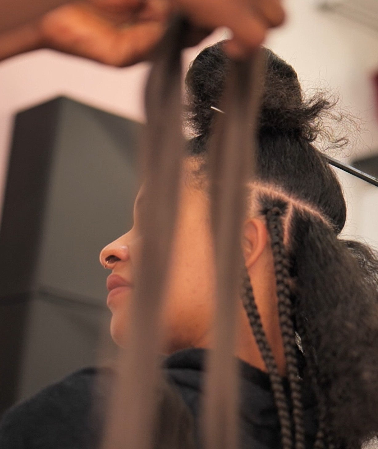 Séparation des mèches végétales lors d'une coiffure